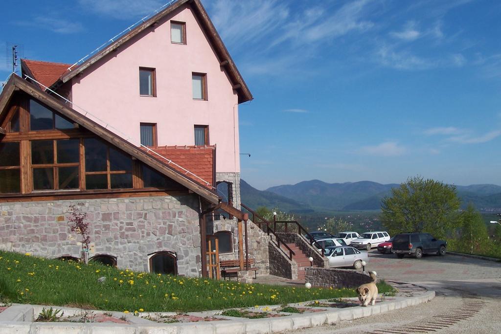 Hotel Sofia Bran  Dış mekan fotoğraf